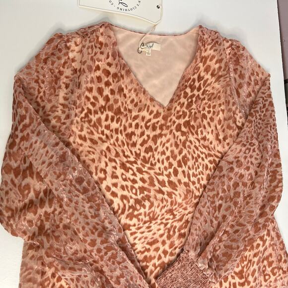Easel Leopard Animal Print Blouse Peach Semi Sheer Velour V-Neck NWT Boho Glam S - Picture 11 of 11